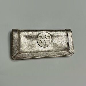 Tory Burch leather clultch